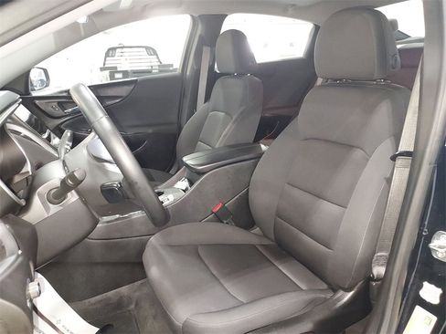 Used 2023 Chevrolet Malibu LT image 17