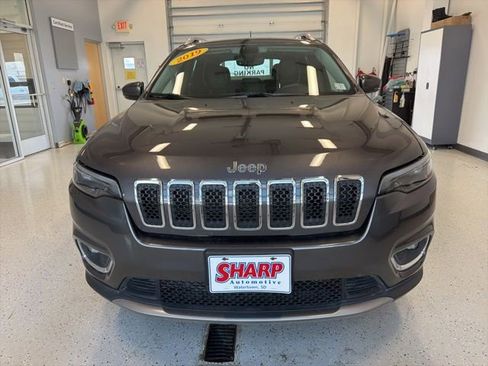 Used 2019 Jeep Cherokee Limited w/ Luxury Group AWD/4WD image 2