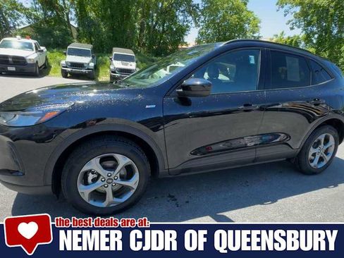 Used 2025 Ford Escape ST-Line Select AWD/4WD image 4