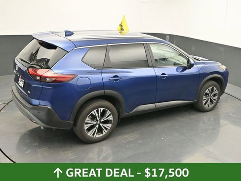 Used 2023 Nissan Rogue SV image 41