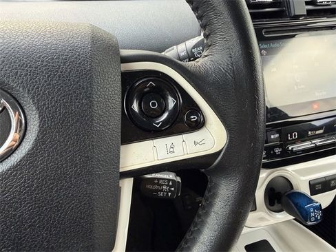 Used 2016 Toyota Prius Four w/ Advanced Technology Package image 57