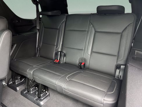 Used 2023 GMC Yukon Denali RWD image 28