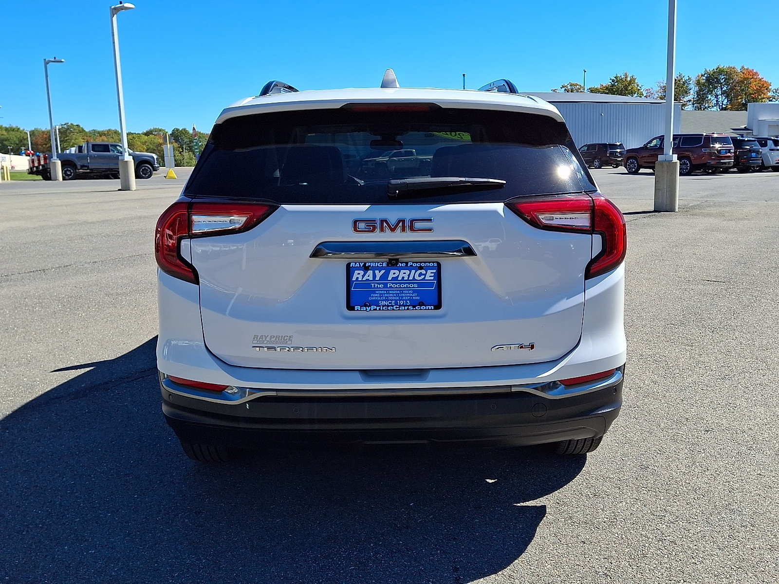 Certified 2023 GMC Terrain AT4 w/ Tech Package AWD/4WD image 5