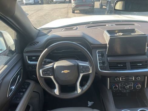 Used 2023 Chevrolet Tahoe LT w/ Luxury Package RWD image 15