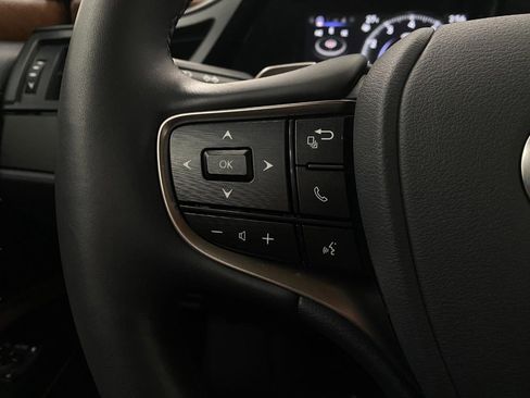 Certified 2025 Lexus ES 350 w/ Premium Package image 16