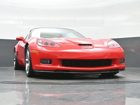 Used 2011 Chevrolet Corvette Grand Sport w/ Preferred Equipment Group image 22