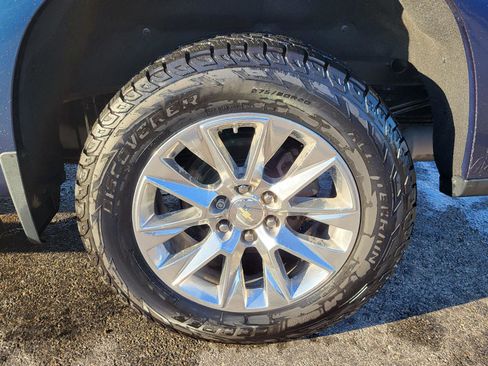 Used 2022 Chevrolet Silverado 1500 LTZ w/ Z71 Off-Road Package image 30