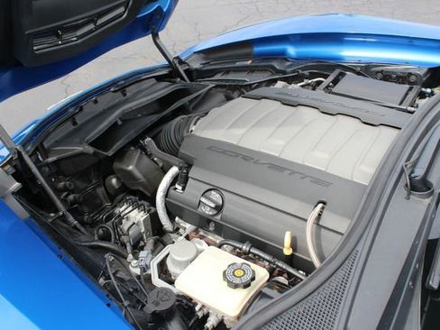 Used 2014 Chevrolet Corvette Stingray Coupe image 23