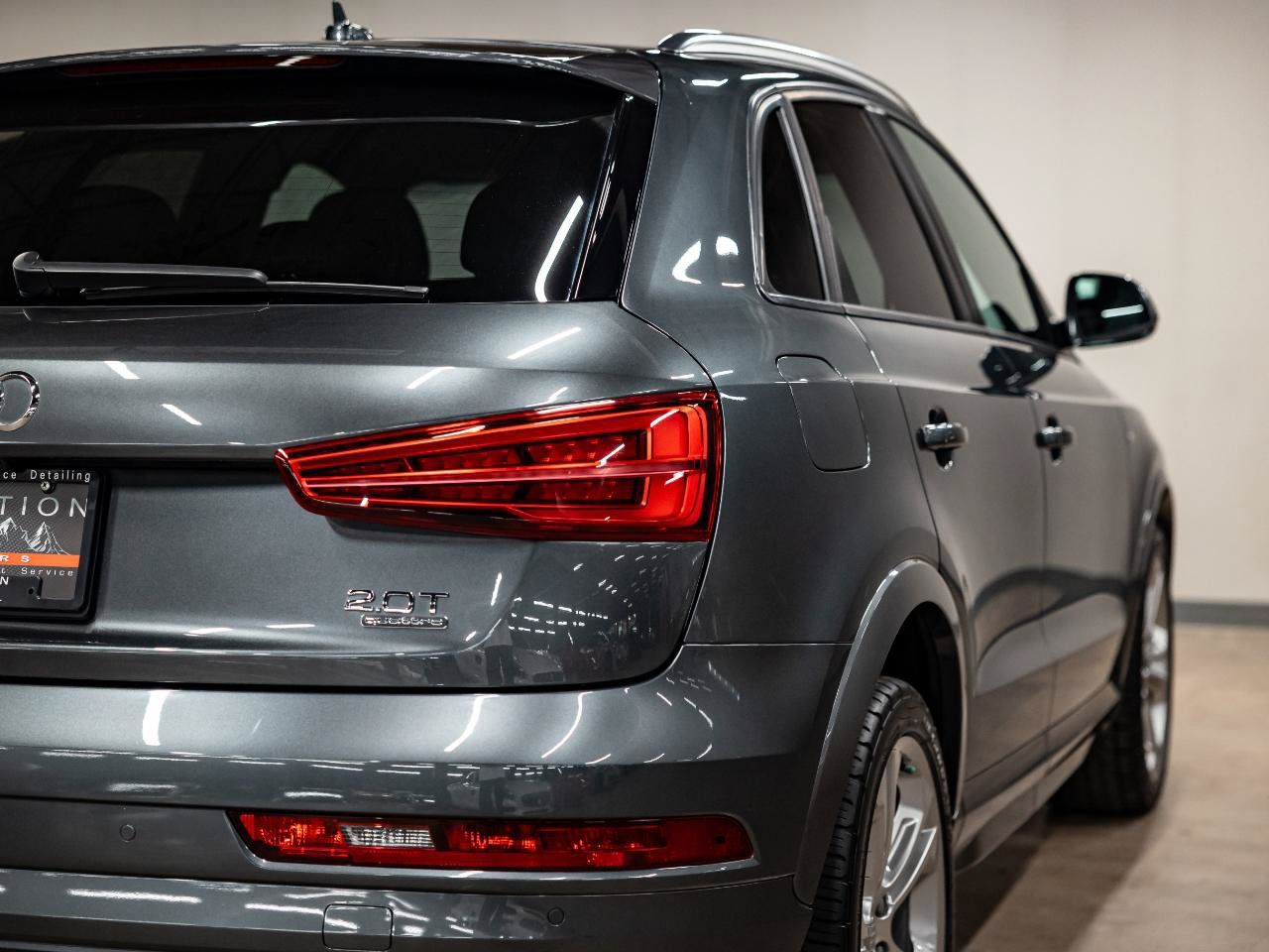 Used 2018 Audi Q3 2.0T Premium w/ Convenience Package AWD/4WD image 30