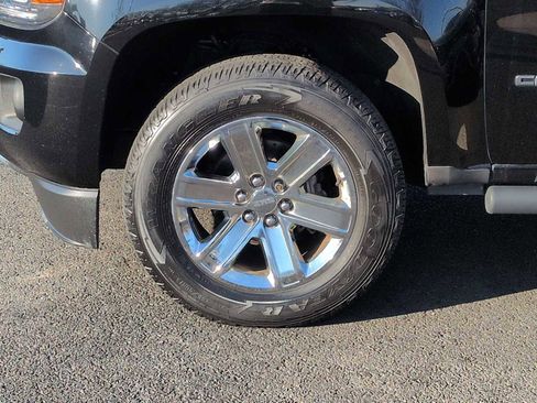 Used 2017 GMC Canyon SLT w/ Driver Alert Package image 14