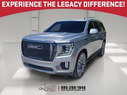 Used 2023 GMC Yukon Denali Ultimate w/ LPO, Floor Liner Package AWD/4WD image 1