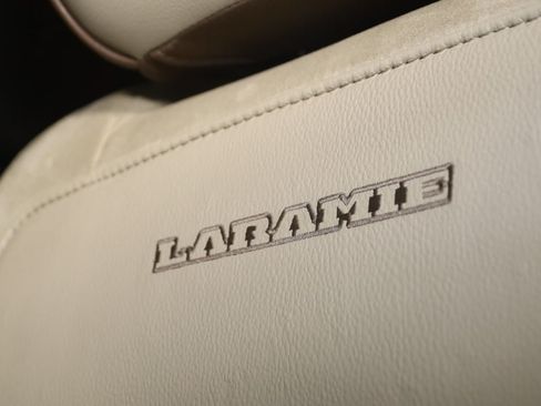 Used 2020 RAM 1500 Laramie AWD/4WD image 29