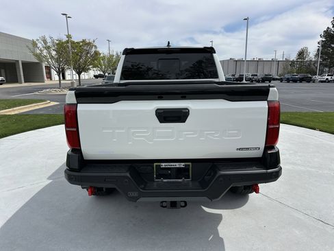 Used 2025 Toyota Tacoma TRD Pro image 9