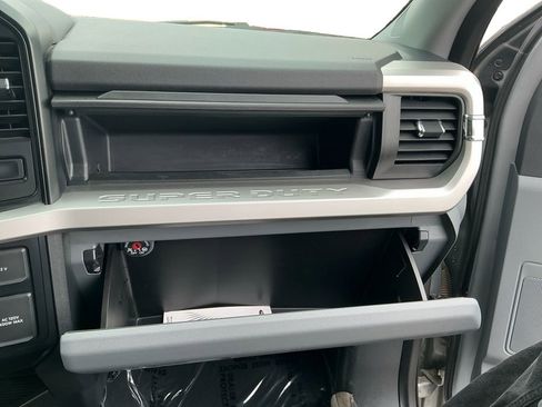 Used 2024 Ford F250 XLT image 17