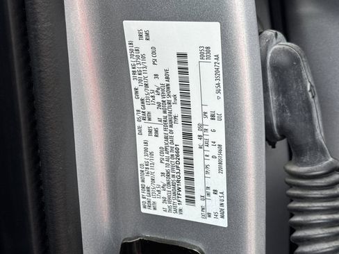 Certified 2018 Ford F150 Raptor w/ Equipment Group 802A Luxury image 29