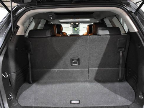 Used 2014 Chevrolet Traverse LTZ FWD image 19