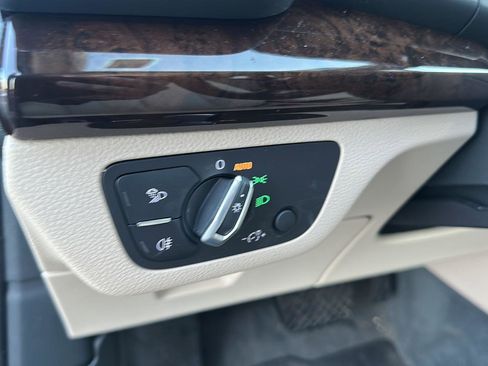 Used 2019 Audi Q5 2.0T Premium Plus w/ Premium Plus Package image 11