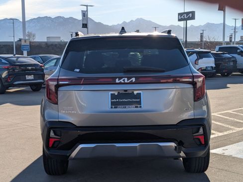 Certified 2024 Kia Seltos S image 4