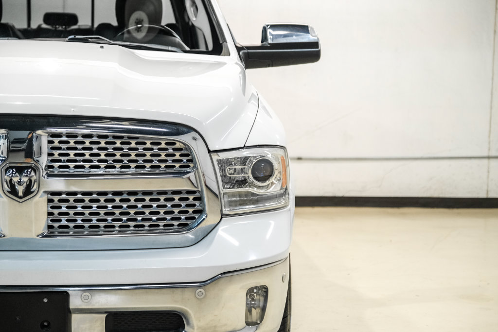 Used 2018 RAM 1500 Laramie AWD/4WD image 41
