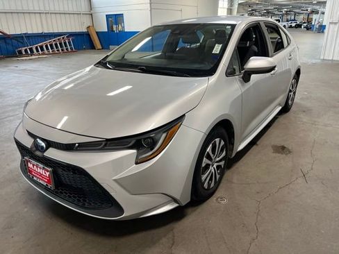 Used 2022 Toyota Corolla LE FWD image 7