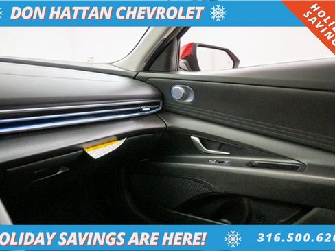 Used 2024 Hyundai Elantra SEL image 16