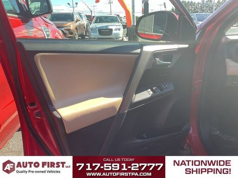 Used 2014 Toyota RAV4 Limited AWD/4WD image 5