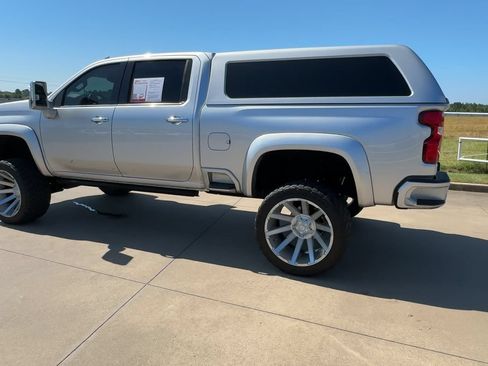 Used 2021 Chevrolet Silverado 2500 High Country AWD/4WD image 5