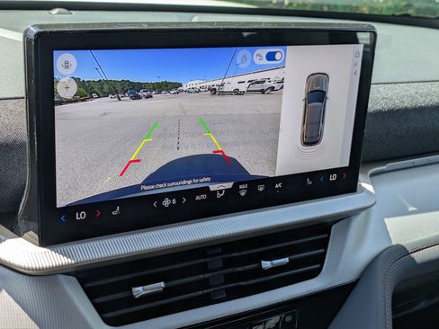 New 2026 Ford Explorer Active RWD image 19