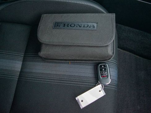 Used 2025 Honda Civic Sport image 33