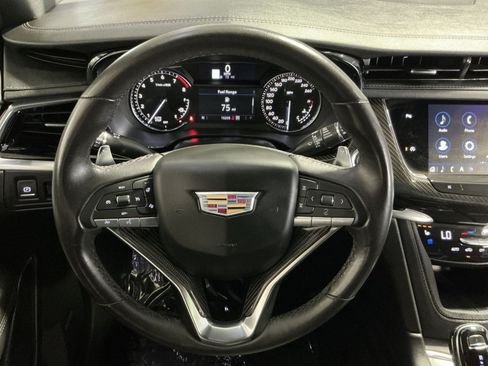 Used 2025 Cadillac XT6 Sport AWD/4WD image 17