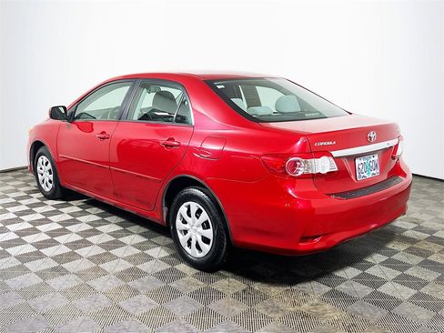 Used 2011 Toyota Corolla LE image 6
