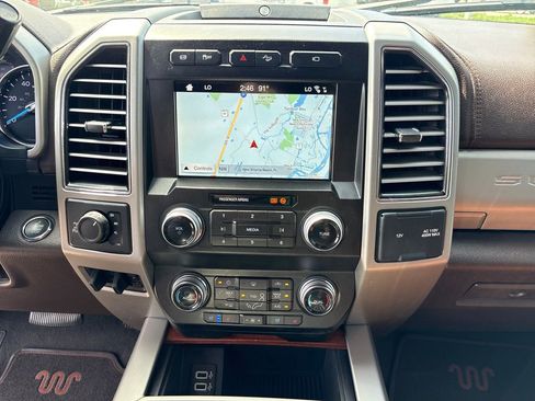 Used 2019 Ford F250 King Ranch w/ King Ranch Ultimate Package AWD/4WD image 24