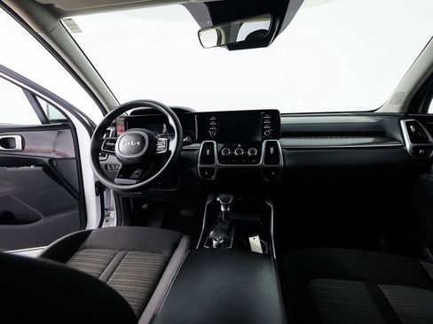 Used 2022 Kia Sorento LX image 19