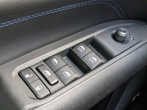New 2026 Jeep Compass Latitude w/ Sun and Sound Group AWD/4WD image 21