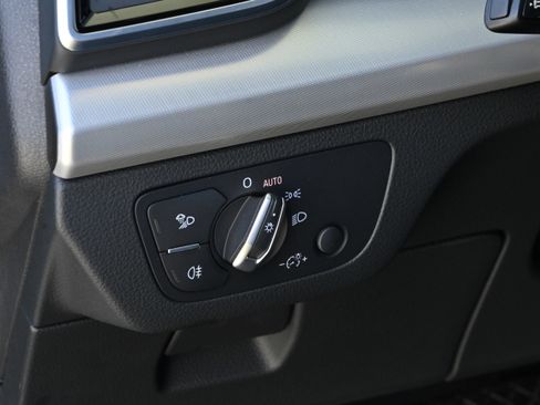 Used 2024 Audi Q5 2.0T Premium w/ Summer of Audi Package image 27