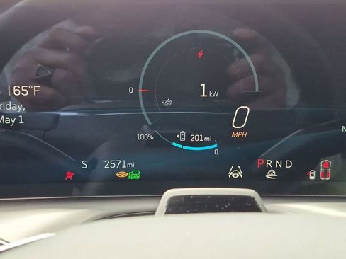 Used 2026 Cadillac Vistiq Sport AWD/4WD image 3