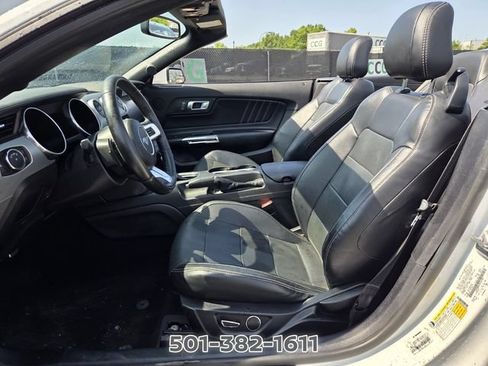 Used 2019 Ford Mustang Premium RWD image 9