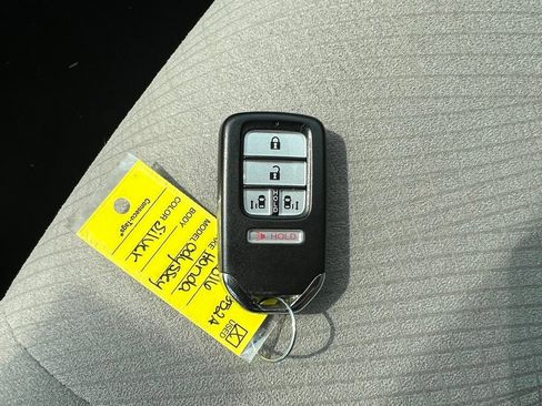 Used 2016 Honda Odyssey SE image 34