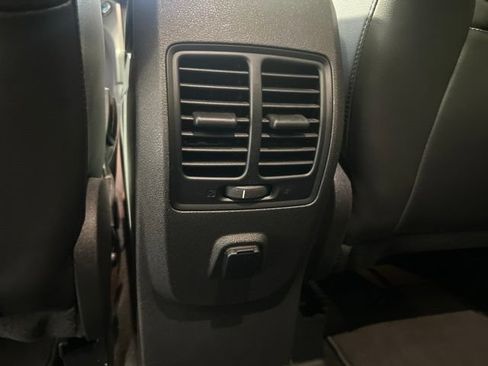 Used 2019 Ford Escape SEL AWD/4WD image 36