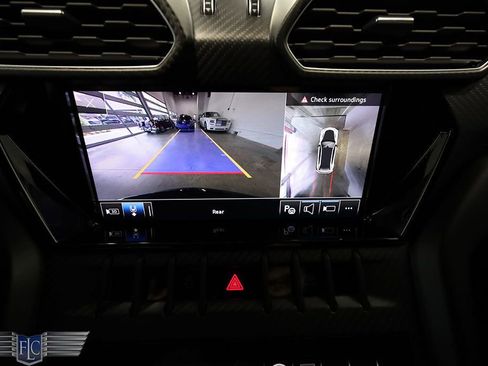 Used 2023 Lamborghini Urus Performante image 36