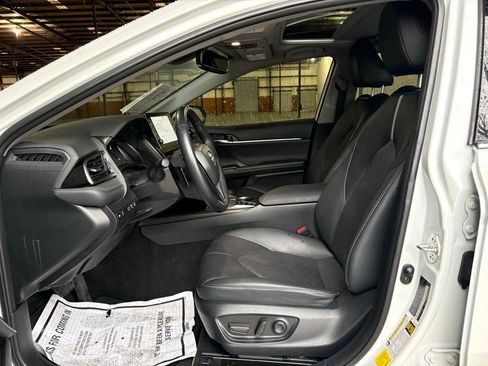 Used 2023 Toyota Camry XSE w/ Cold Weather Package image 17