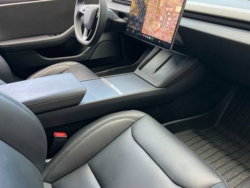 Used 2025 Tesla Model 3 Long Range RWD image 19