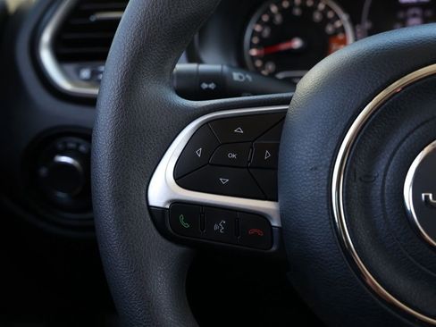 Used 2023 Jeep Renegade Latitude image 26