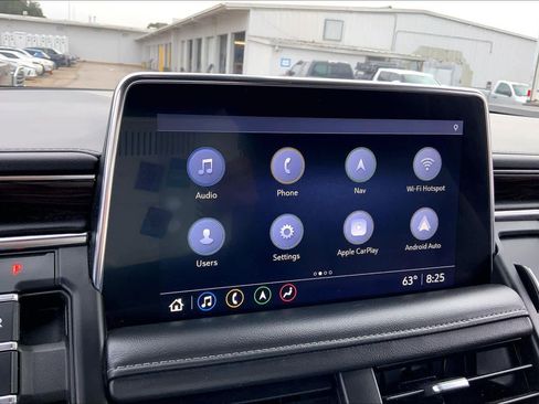 Used 2021 Chevrolet Tahoe Z71 w/ Rear Media and Nav Package image 31