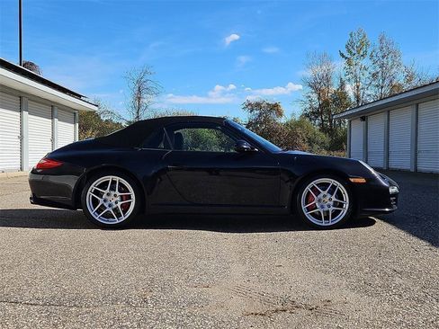 Used 2010 Porsche 911 Carrera S image 8