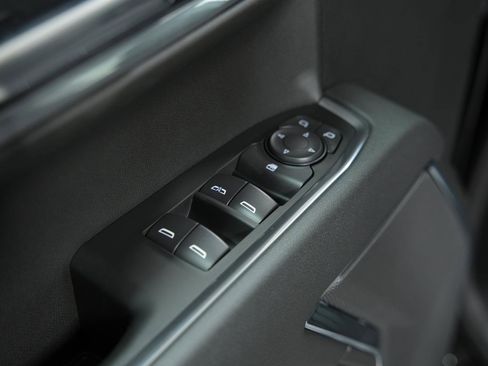 New 2026 GMC Sierra 1500 Elevation image 23