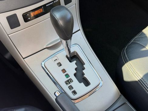 Used 2010 Toyota Corolla S image 15