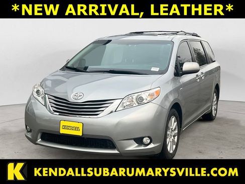Used 2017 Toyota Sienna XLE w/ XLE Navigation Package image 1