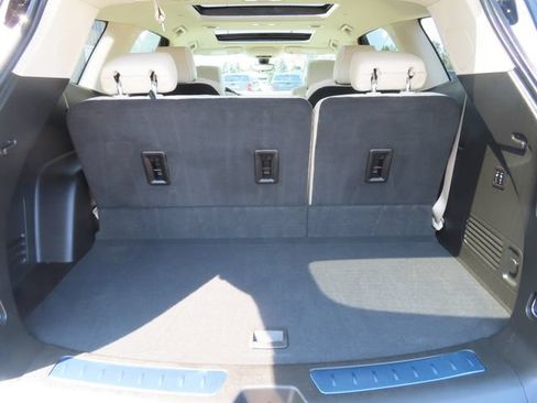 Used 2023 Buick Enclave Avenir w/ Trailering Package, 5000 lbs. AWD/4WD image 32