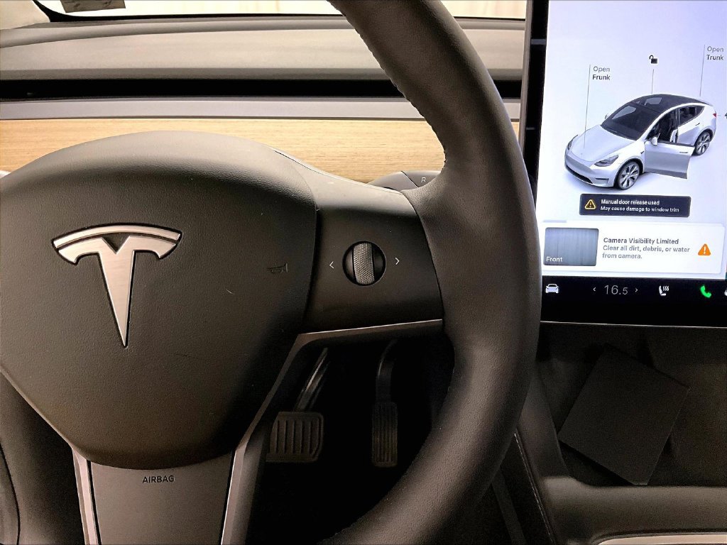 Used 2021 Tesla Model Y Long Range AWD/4WD image 12